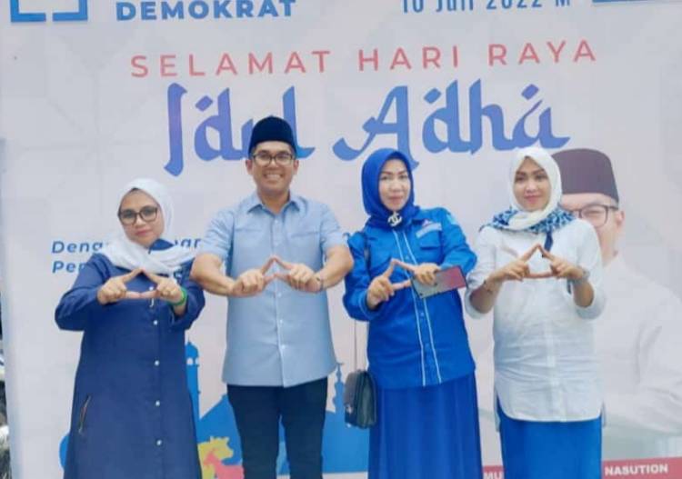 Demokrat Sumut Sembelih 19 Hewan Kurban Untuk Dibagikan ke 1.400 Penerima