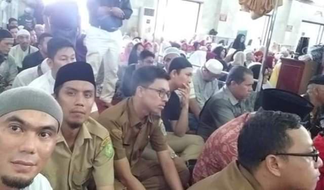 Banyak ASN Hadiri Ceramah UAS di Masjid Agung Medan