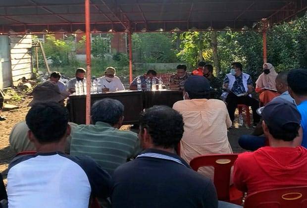 Rapat GTPP Covid-19 dan Warga Slandit Berakhir Tanpa Solusi