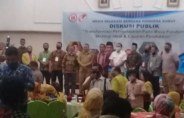 Lasro: Senang tidak senang saat ini mutu pendidikan menurun