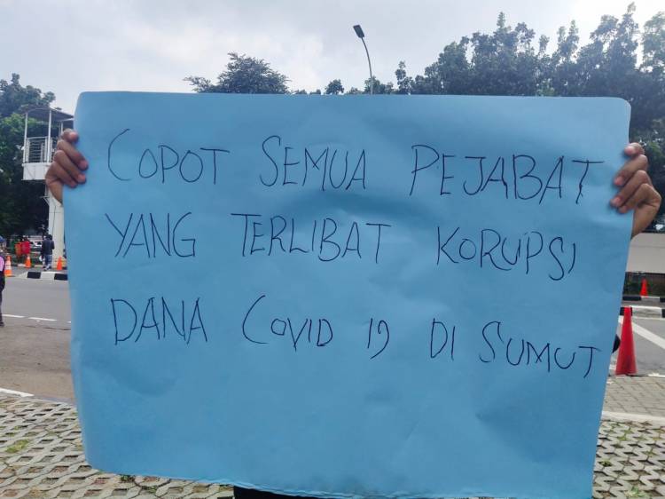 Mahasiswa Sumut Demo KPK Minta Selidiki Dana Covid-19 Rp 1,6 Triliun