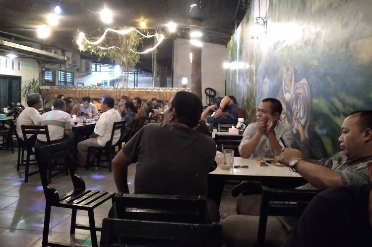 Jelang 17 Agustus, Kafe di Medan Ramai Pengunjung