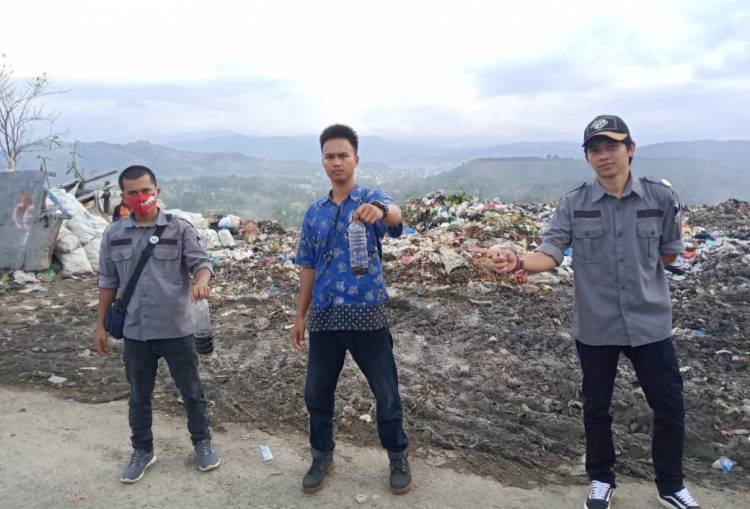 Sungai Batang Ayumi Tercemar Limbah Sampah dari TPA Batubola