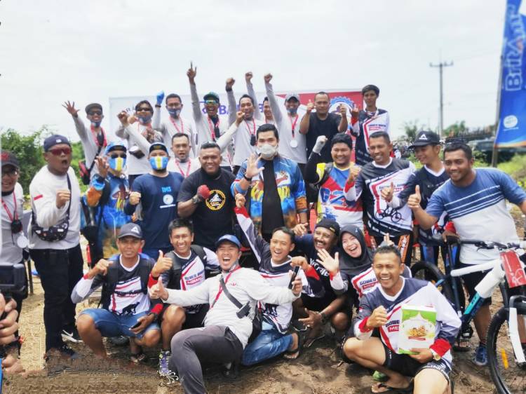 Gowes Merah Putih Telusuri Rute Medan-Deliserdang