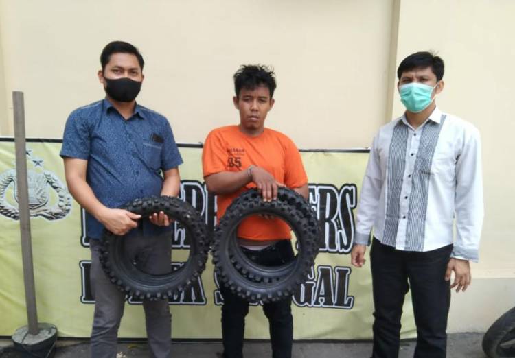 Pelaku Ditangkap Mau Jual Hasil Curian ke Polisi