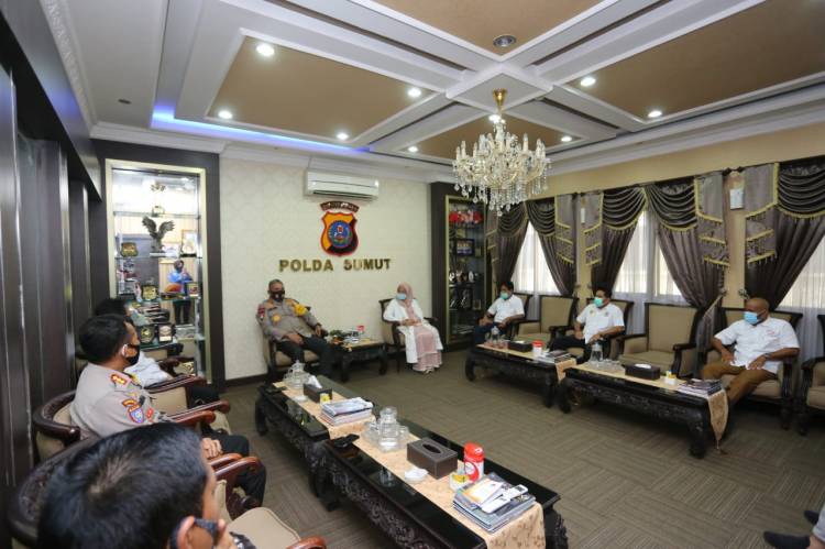 Kapolda Sumut Terima Silaturrahim Bunda Indah Foundation