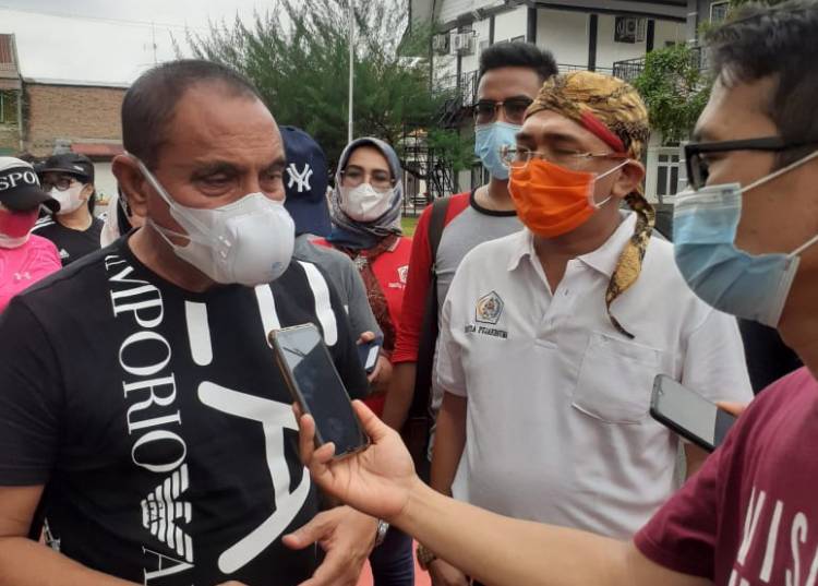Gubsu Kunjungi Vaksinasi Masal Gratis Pemuda Pujakesuma Sumut di PRSU