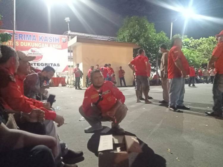 Anggota Dibacok, Pemuda Batak Bersatu Kepung Polres Belawan