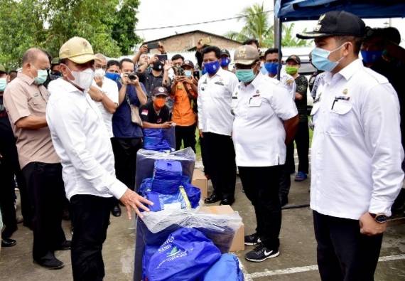 Gubsu Kunjungi Warga Korban Puting Beliung di Lahan Eks PTPN2 Pasar 3 Tembung