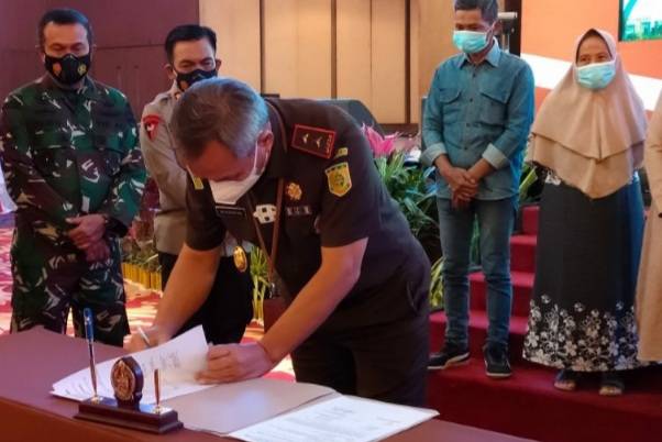 145 Penggarap Serahkan Lahan Seluas 243 Hektare Untuk Pembangunan Sport Center