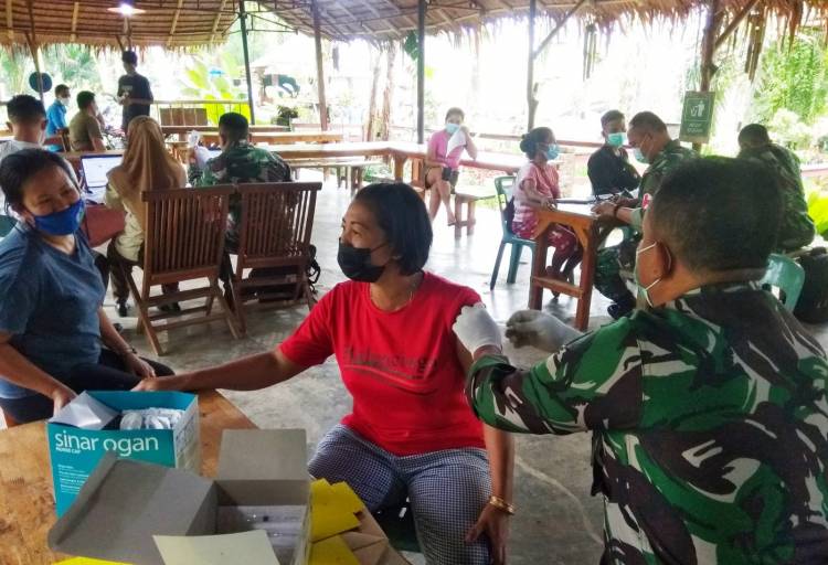 200 Pelaku Wisata di Kabupaten Langkat Dapat Serbuan Vaksin TNI Tahap I