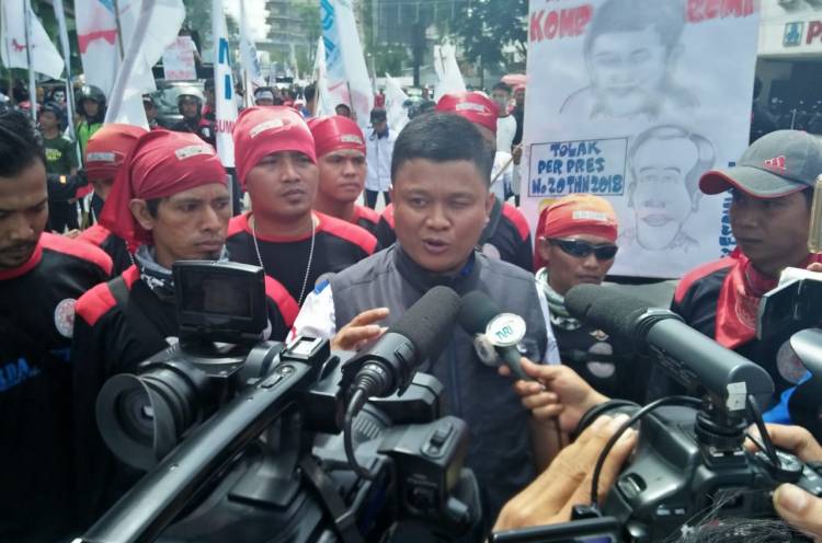 Buruh Tuntut Petisi Edy Rahmayadi Tolak Omnibus Law ke Presiden