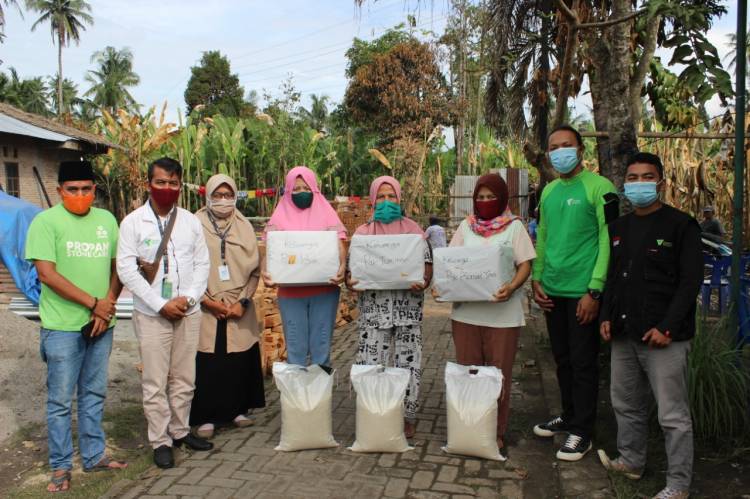 Korban Kebakaran Desa Hamparan Perak Dapat Bantuan