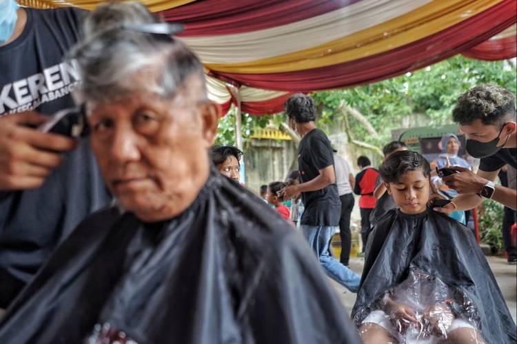 P3KS Gandeng Guntof Barbershoop Gelar Layanan Pangkas Gratis 