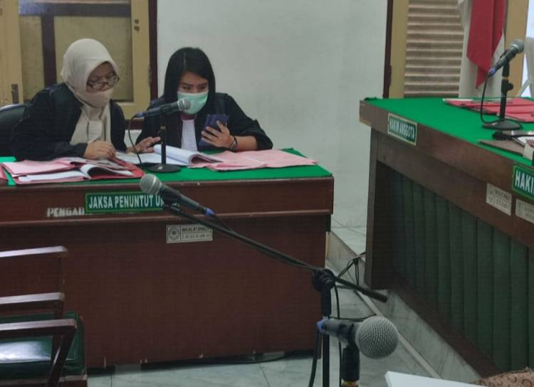 Tendang Kemaluan Pacar Giovanni Dituntut 9 Bulan