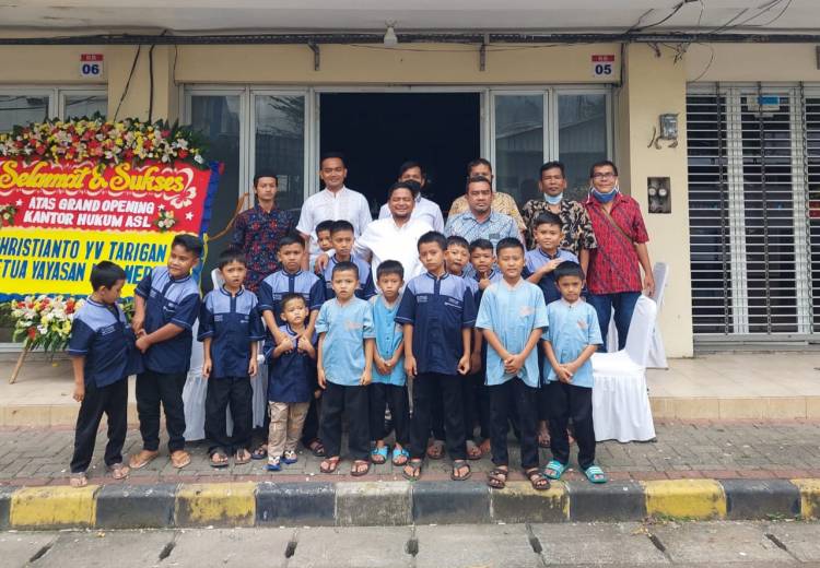 Grand Opening ASL Law Office Advocate, Sekaligus Santuni Anak Yatim Piatu 