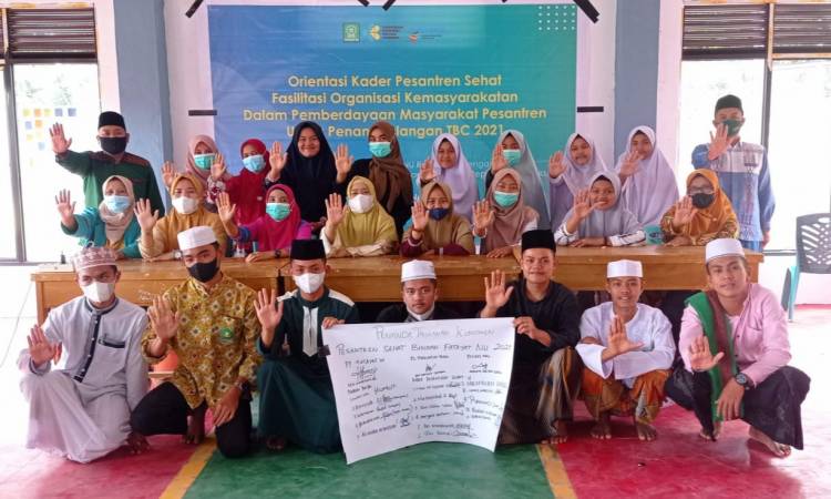 Fatayat NU Tapanuli Selatan Ajak Masyarakat Pesantren Tanggulangi TBC