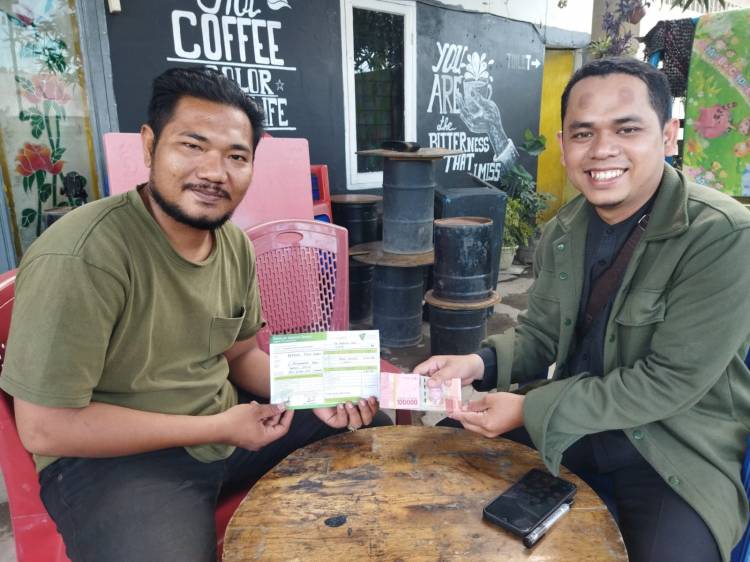 DDW Terima Donasi Gempa Cianjur dari BKPRMI Desa Saentis