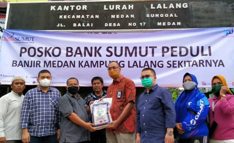 Bank Sumut Buka Posko dan Salurkan Bantuan ke Warga Korban Banjir