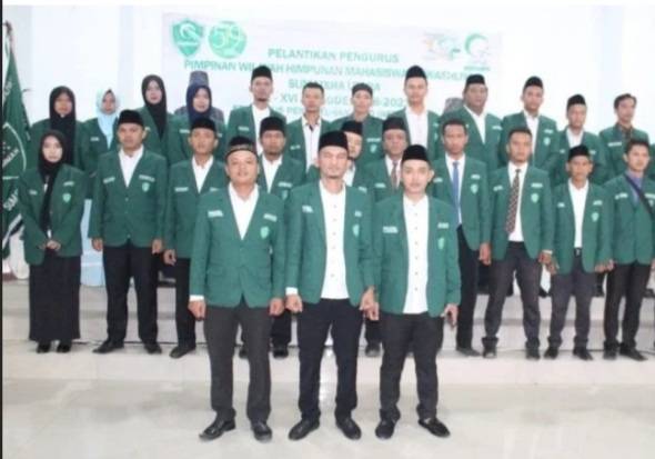 HIMMAH Tebar Spanduk Minta KPK Usut Korupsi Bansos Covid-19 di Sumut
