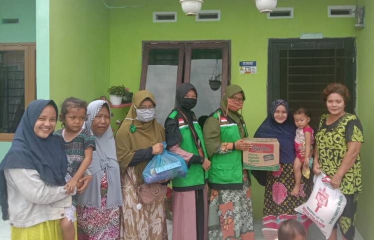 Korban Banjir di Deliserdang Dapat Bantuan dari Remaja Masjid