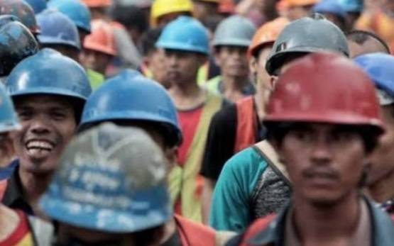 Catatan Kritis: Badai PHK Hantui Buruh Tahun 2021