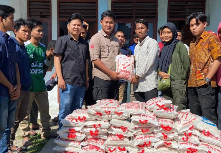 Bupati Batubara Bantu Sembako ke Mahasiswa di Aceh