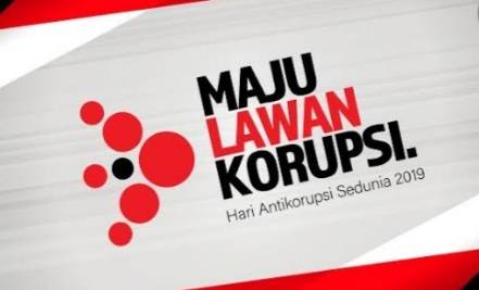 Penggiat Anti Korupsi Sumut Peringati HAKORDIA 2021 Depan Kantor Gubsu