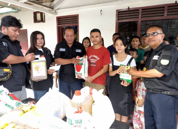 Forwaka Sumut Berbagi Kasih Natal Bersama Anak Panti dan Warga Kurang Mampu