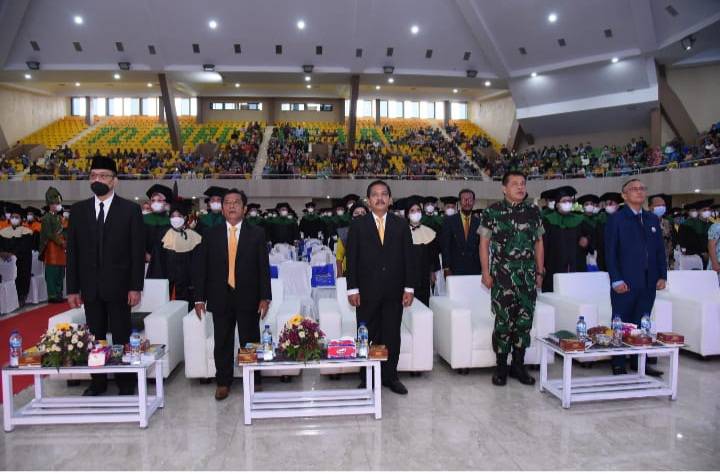 UDA dan APP Darma Agung Wisuda 1.244 Mahasiswa, Pascasarjana, Sarjana dan Ahli Madya