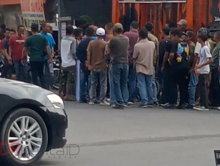PT. Indah Logistik Cargo Jalan Menteng Raya Kena Demo