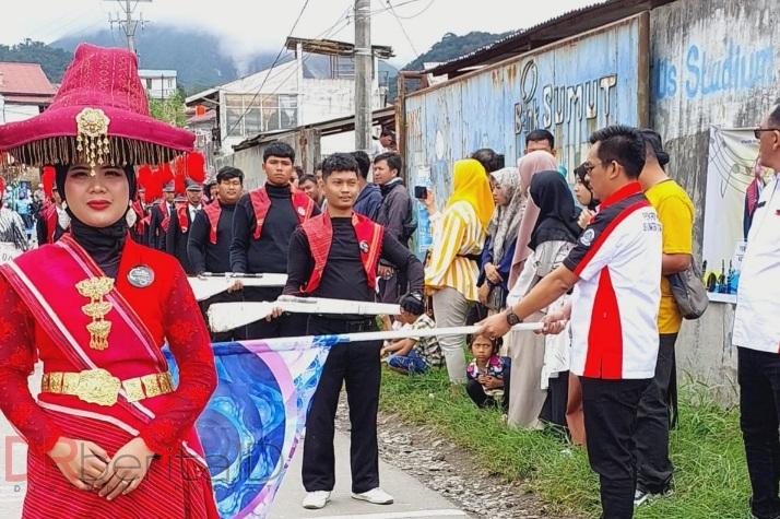 Festival Bunga dan Buah Marching Band Kompetision 2023 Sumut di Brastagi