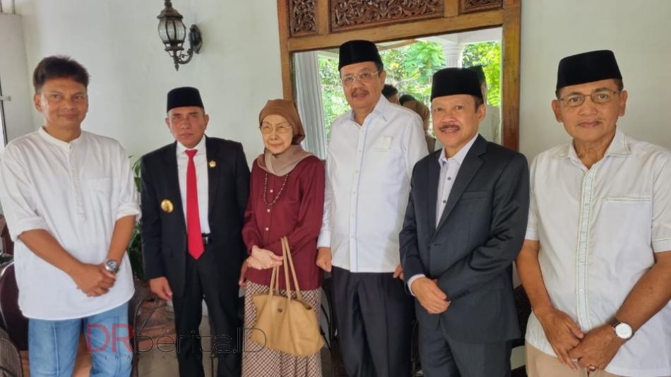 Dunia Kedokteran Berduka: Prof Budi Hadibroto Tutup Usia, Mantan Gubsu Melayat