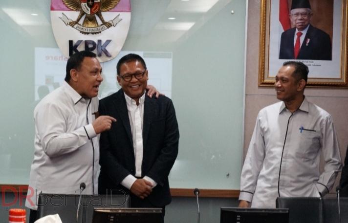 Firli Rangkul Krishna Murti Buru Koruptor di Luar Negeri