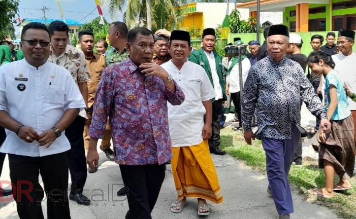 Ashari Tambunan Resmikan 19 Titik Jalan Gang di Tanjung Morawa