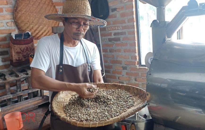 Abuchick Coffee Tampilkan Kopi Beraroma Mutiara Hitam Kelas Dunia