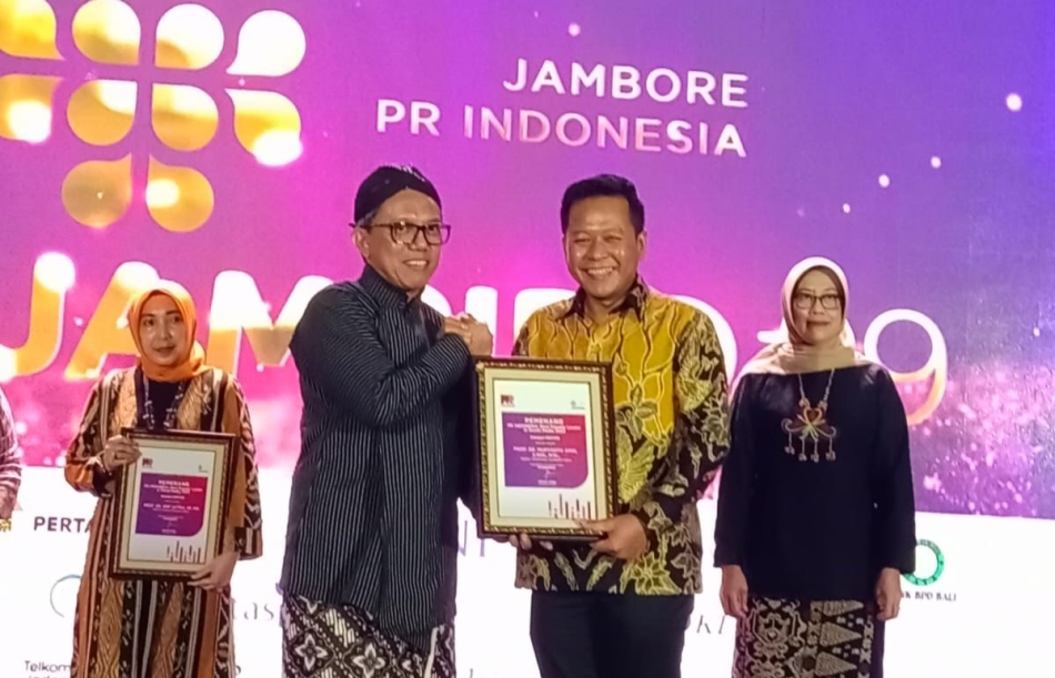Prof Muryanto Amin Pemimpin Terpopuler 2023