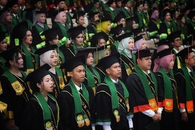 Lantik 2.279 Wisudawan USU, Rektor Muryanto Klaim Lulusan Penuhi Critical Thinking