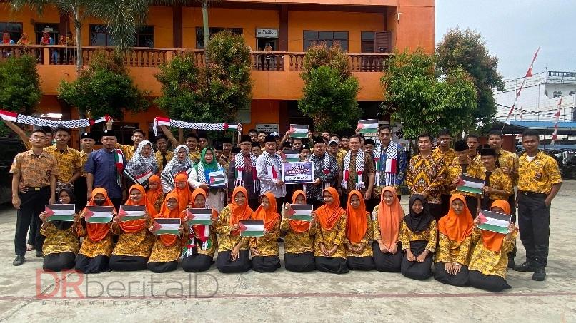 YP Nurul Amaliyah Serahkan Donasi Rp18 Juta Untuk Palestina