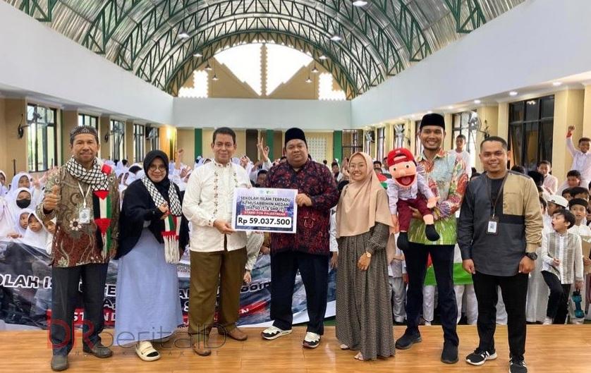 Sekolah IT Al Musabbihin Salurkan Donasi Palestina Rp59 Juta