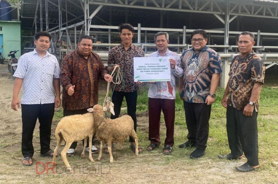 PM Sentra Ternak Terima 20 Ekor Domba Untuk Modal Ternak