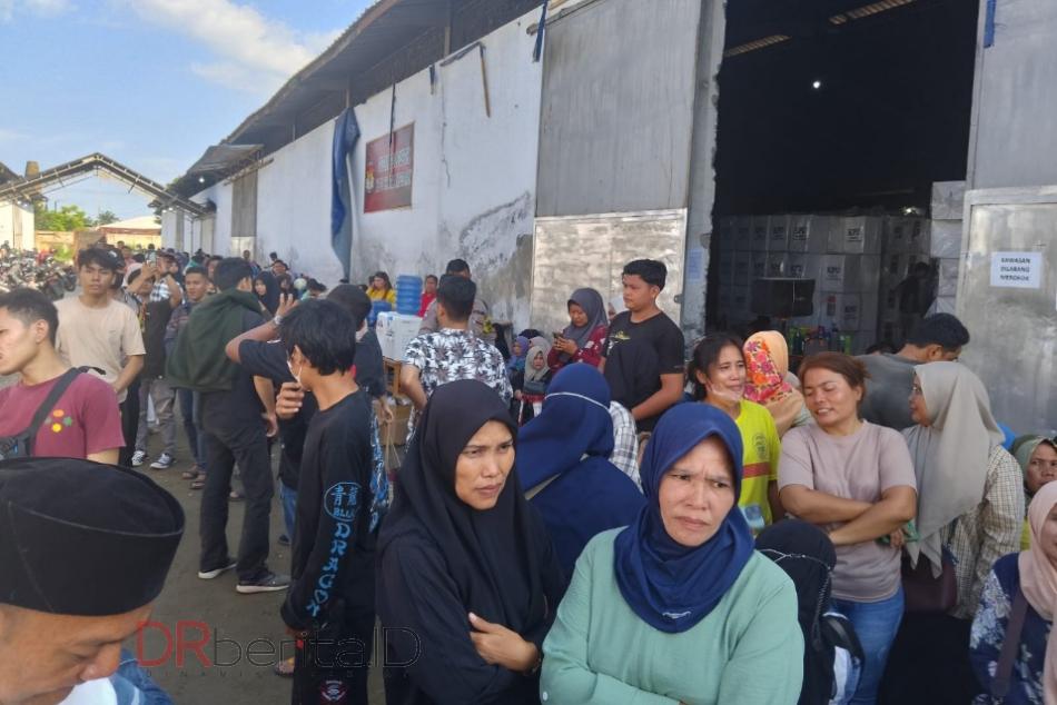 Keringat Sudah Kering, Upah Lipat Kertas Suara Belum Dikasih KPU Medan
