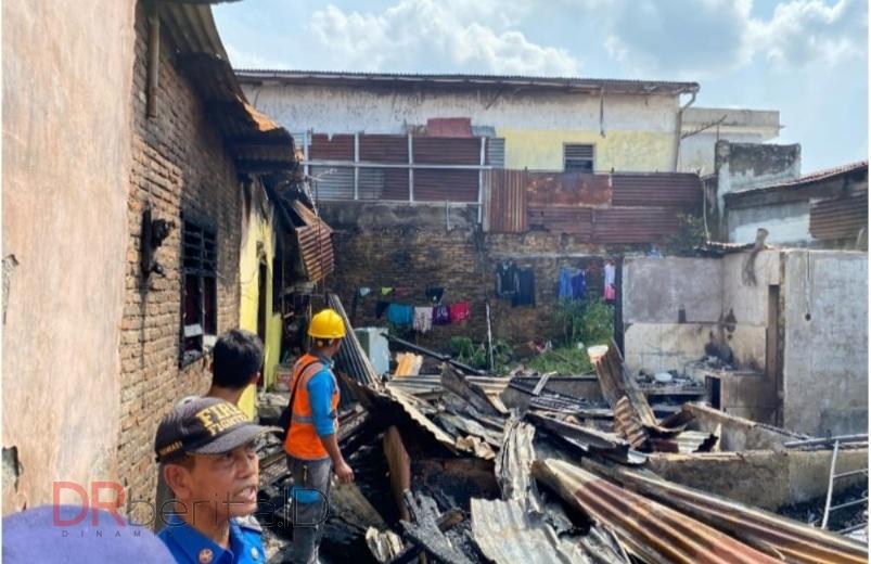 Lurah PMT Buka Posko Korban Kebakaran Medan Area