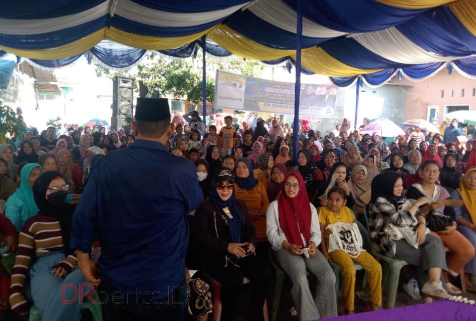 Rahudman dan Istri Temui Ratusan Warga di Situs Kota Cina: Bansos Itu dari Uang Negara