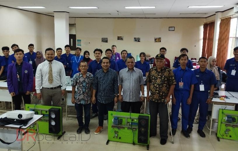 Teknik Elektro Polmed Gelar Kompetisi Problemmable Logic Controller