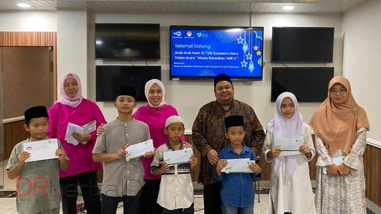 Wisata Ramadhan, DDW dan DWP TVRI Sumut Bawa Anak Yatim Keliling Kota