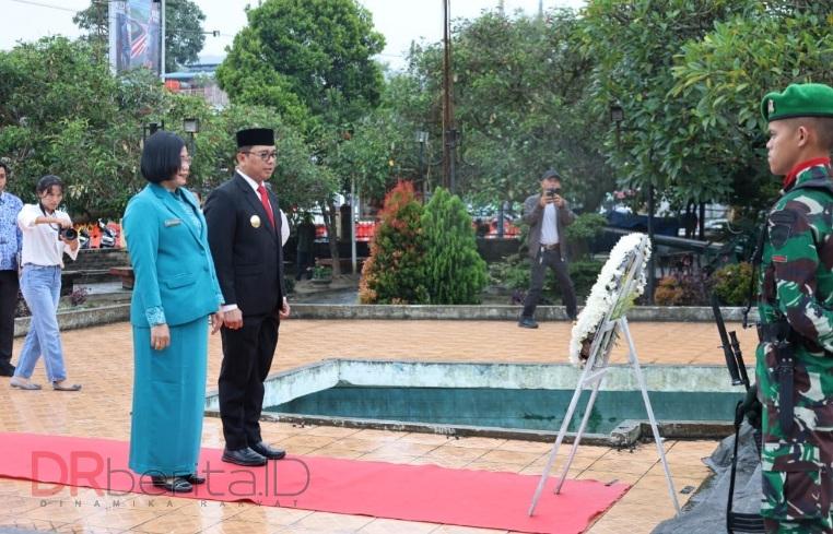 Pj. Bupati Toba Pimpin Peringatan Hari Kesaktian Pancasila di Bawah Hujan Deras