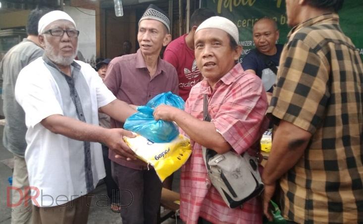 Sambut Idul Fitri, LIPPSU Bagikan Sembako Kepada Warga Prasejahtera dan Korban TPPO