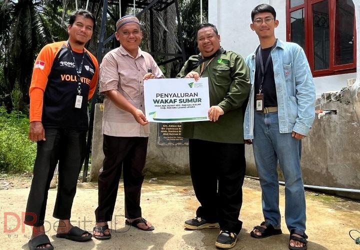 Warga Desa Aek Suhat Paluta Nikmati Air Bersih dari Penyaluran Wakaf Sumur DDW