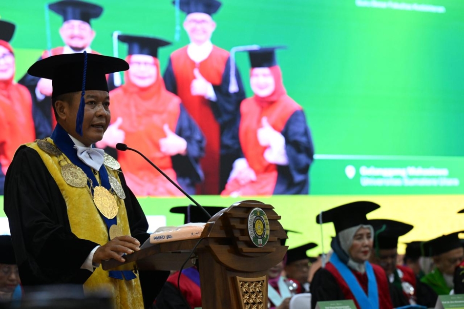 Rektor Prof Muryanto Amin Pamer Rekor Raihan USU